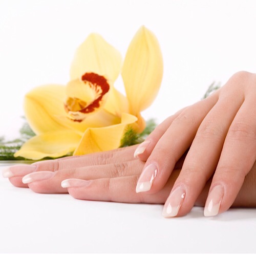 MAICAS NAILS AND SPA - manicure